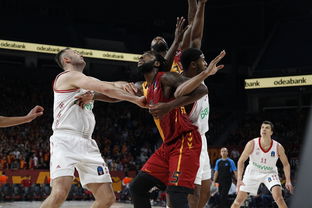 MK体育体验-全意大利裁判组执法！巴黎战拜仁，马里亚尼携VAR王牌待命，意大利 裁判